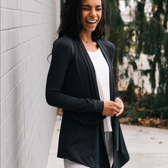 Zyia Black Yoga Cardigan Medium 